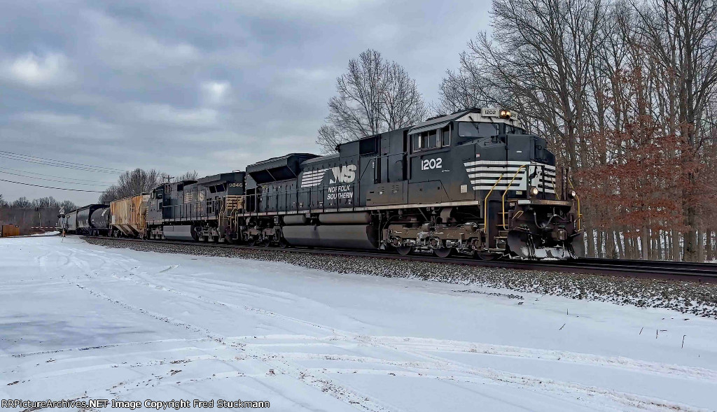 NS 1202 heads eastward.